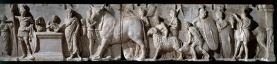 Sztuka rzymska: ołtarz Domicjusza Ahenobarbusa. 100 pne. Scena złożenia ofiary bogu Marsowi. relief na marmurze. niedz 2,05 m. Paryż, Luwr autorstwa Roman