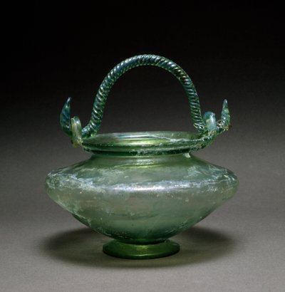 Sztuka rzymska: bikoniczny wazon. I wiek naszej ery. Z La Antigua Diam. 12 cm Narodowe Muzeum Sztuki Rzymskiej Merida, Hiszpania autorstwa Roman