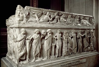 Sztuka rzymska: marmurowy sarkofag zdobi pończochy przedstawiające Muzy i scenę bankietu. Z Ostii. 120-130 n.e. Paryż, Luwr autorstwa Roman