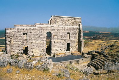 Ruiny teatru rzymskiego, Acinipo, Ronda, Hiszpania autorstwa Roman