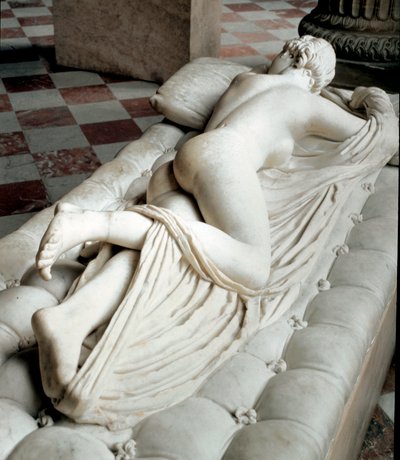 Śpiący Hermafrodyta (marmurowa rzeźba, II wpne) autorstwa Roman
