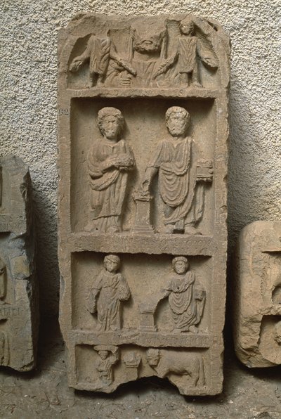 Stela z postaciami ludzkimi, Okres Wysokiego Cesarstwa (27 p.n.e.-395 n.e.) autorstwa Roman Imperial Period