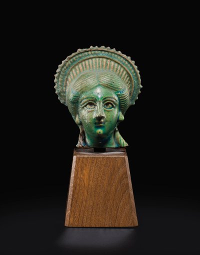 Głowa Izydy-Afrodyty, ok. I - II wne (fajans) autorstwa Roman Period Egyptian