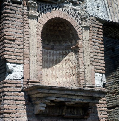 Casa del Laraire (Lararium) w Ostii (Ostia), w pobliżu Rzymu. autorstwa Roman Roman