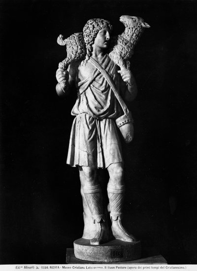 Dobry Pasterz (marmur) autorstwa Roman Roman