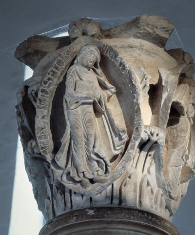 Stolica chóru (rzeźba autorstwa Romanesque