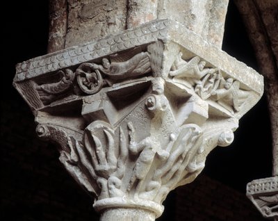 Kapitał reprezentujący trzech żydów w ognistym piecu (rzeźba autorstwa Romanesque