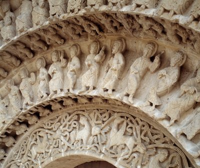 Detal rzeźby portalu południowego autorstwa Romanesque