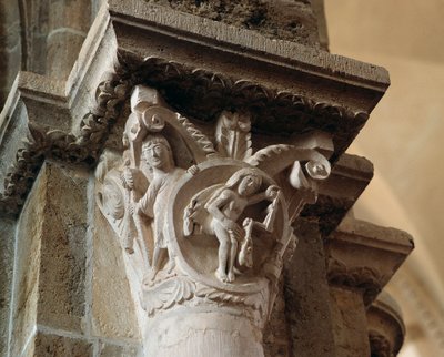 Waga (kapitał rzeźbiony) autorstwa Romanesque