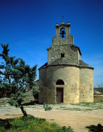 Romańska kaplica Sainte Croix w Peyrolles w Aix-en-Provence. autorstwa Romanesque