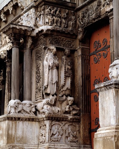 św. Jan i św. Piotr, portal środkowy fasady zachodniej autorstwa Romanesque