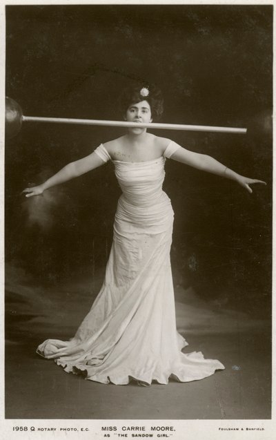 Carrie Moore, australijska aktorka, ok. 1900. autorstwa Rotary Photo