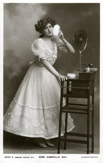 Gabrielle Ray, angielska aktorka, tancerka i piosenkarka, ok. 1906. autorstwa Rotary Photo