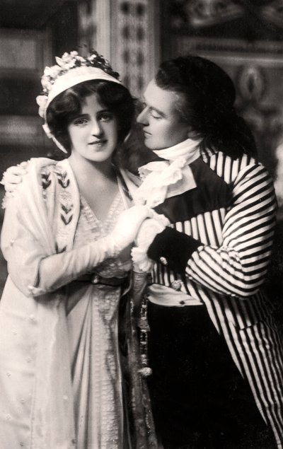 Robert Evett 1874-1949 i Denise Orme 1885-1960 w The Merveilleuses, początek XX wieku. autorstwa Rotary Photo
