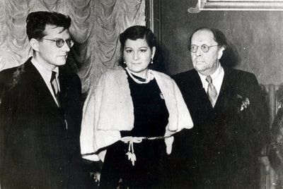Kompozytor Dmitrij Dmitrijewicz Szostakowicz, piosenkarka Maria Maksakowa i pisarz Aleksiej Nikołajewicz Tołstoj autorstwa Russian Photographer