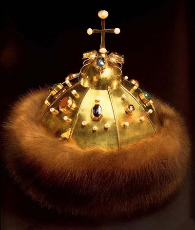 Korona, warsztaty Kremla, 1682 (złoto, sable i kamienie szlachetne) autorstwa Russian School
