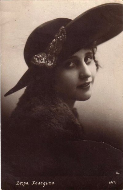 Vera Kholodnaya, rosyjska aktorka kina niemego, 1917. autorstwa Sakharov and Orlov