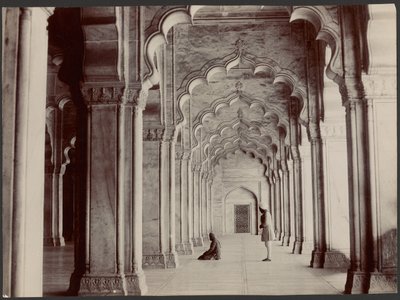 Wnętrze Meczetu Perłowego, Agra autorstwa Samuel Bourne