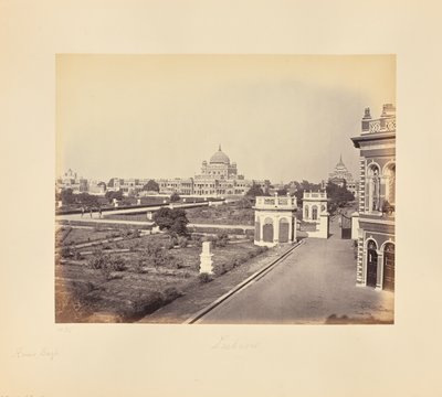 Lakhnau; Kaiser Bagh autorstwa Samuel Bourne