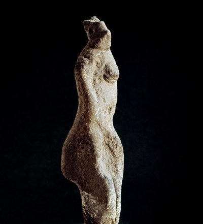 Kultura nuragi (nuraghi) Sardynii: wapienna statuetka Wenus steatopigic (forma dolna pleców) (Venus de Macomer), pochodząca z Macomer, niedaleko Nuoro. Pochodzący z okresu przednuragowego (XVIII w. p.n.e.) Eneolityczny. Cagliari, Narodowe Muzeum Archeologi autorstwa Sardinia Nuragic Civilization