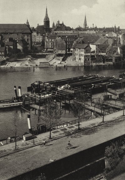 Berlin: Blick uber die Spree zur Klosterstrasse; Widok na Szprewę i Klosterstrasse (zdjęcie czarno-białe) autorstwa Sasha Stone