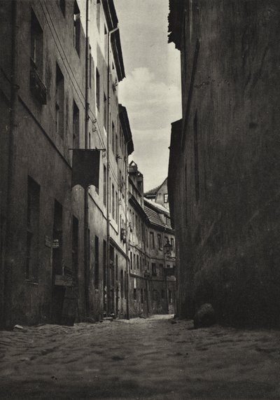 Berlin: Kula (zdjęcie czarno-białe) autorstwa Sasha Stone