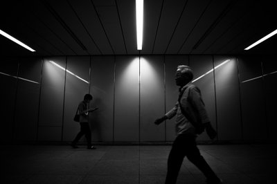 Oświetlenie metra miejskiego autorstwa Satoshi Hata