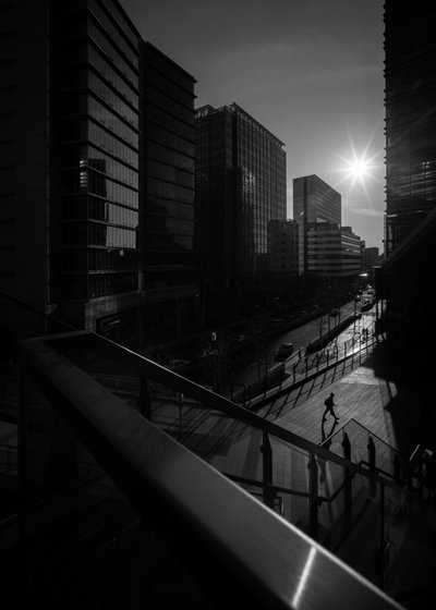 Spacer „Urban Sunburst” autorstwa Satoshi Hata