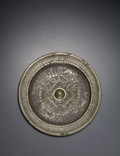 Okrągłe lustro „TLV”, dynastia Xin, 9-24 AD (brąz) autorstwa School Chinese
