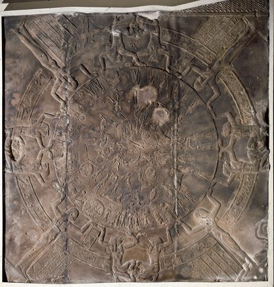 Starożytność egipska: „Zodiak”” Płaskorzeźba ze stropu wschodniej kaplicy Ozyrysa na świątyni Hathor w Denderah. Okres ptolemejski (332-30 pne) Paryż, Luwr autorstwa School Egyptian