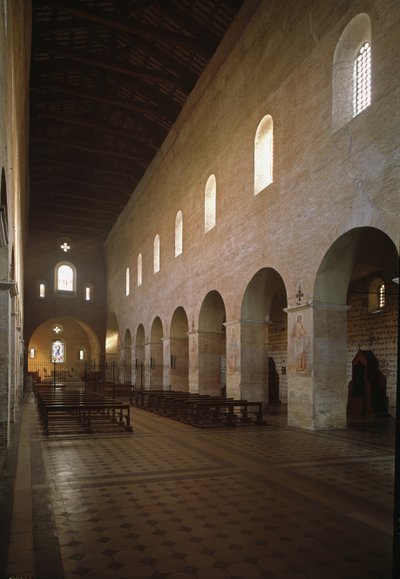 Widok wnętrza kościoła św. Wincentego i św. -1 autorstwa School Italian