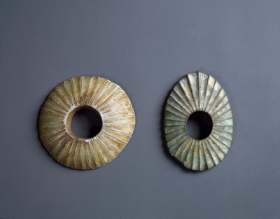 Bransoletki z krzemienia, okres Jomona 10000-300 pne autorstwa Japanese School