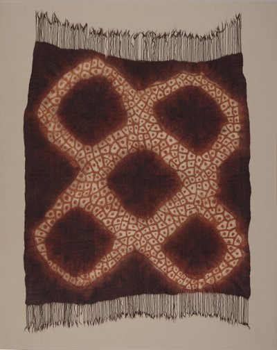 Nakrycie głowy kobiece („taritat lub tarredat”), koniec XIX wieku (wełna; splot płócienny, farbowana i malowana) autorstwa School Moroccan