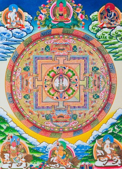 Mandala z tysiącem ramion Awalokiteśwara; święty, magiczny krąg przedstawiający jedenastogłowego bodhisattwę symbolizującego nieskończone współczucie (gwasz na płótnie) autorstwa School Nepalese