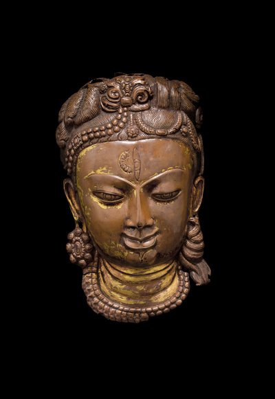 Maska repuzy Shivy Ardhanarishvary, ok. XI w. (miedź) autorstwa School Nepalese