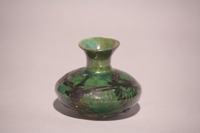 Wazon (ceramiczny) autorstwa School Persian