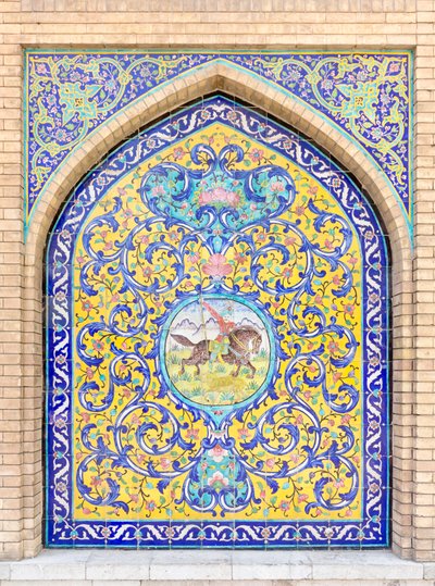 Płytki w pałacu Golestan, Teheran, Iran (zdjęcie) autorstwa School Qajar