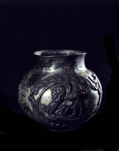 Sztuka perska: srebrny wazon. Wczesny okres Sasanidów. Konserwa w Bale, Szwajcaria autorstwa School Sasanian