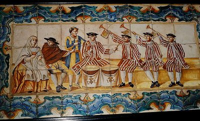 Płytki Azulejos przedstawiające trębaczy i bębniarza (ceramiczne) autorstwa School Spanish