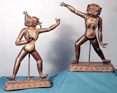 Dwie postacie Dakini (brąz) autorstwa School Tibetan