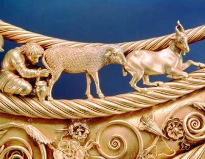 Scyta dojący owcę, szczegół złotego pektorału z Tovsta Mohyla autorstwa Scythian