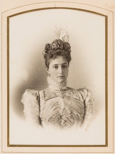 Elisabeth Fiodorovna de Russie (Elisabeth de Hesse Darmstadt) (1864-1918) - Księżniczka Hesji nad Renem, Wielka Księżna Elżbieta Fiodorowna Rosji, Lewickiego, Siergieja Lwowicza (1819-1898). Zdjęcie albuminy. Prywatna kolekcja autorstwa Sergei Lvovich Levitsky