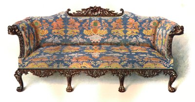Mahoniowa sofa, 1906 autorstwa Shirley Charles Llewellyn Slocombe