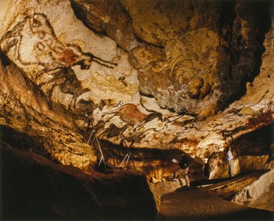 Mityczny jednorożec z Lascaux i inne malowidła z Lascaux wykonane ponad 17 000 lat temu. autorstwa Sisse Brimberg