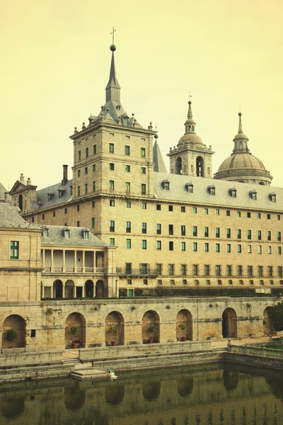 Klasztor San Lorenzo de El Escorial autorstwa Spanish School