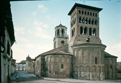 Widok na kościół San Tirso autorstwa Spanish School