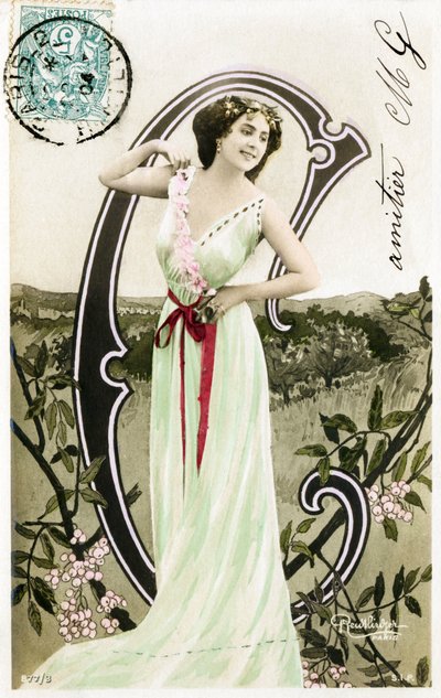 C: Bianca Toledo, artystka, piosenkarka i tancerka Sewilli z Belle Epoque - Casino de Paris, Folies Bergere, Jardin de Paris - Alfabet na pocztówce autorstwa Studio Reutlinger