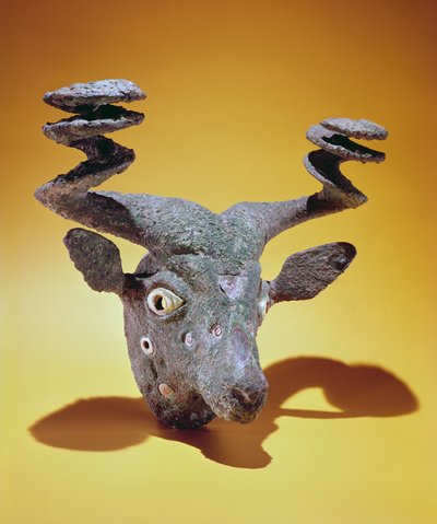 Głowa byka, z Iraku, ok. 2000 pne (brąz i muszla) autorstwa Sumerian