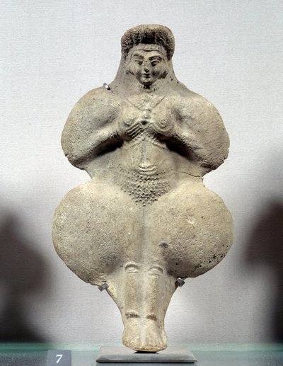 Sztuka orientalna: statuetka z terakoty przedstawiająca kobietę trzymającą się za piersi, prawdopodobne przedstawienie Isztar, bogini płodności. Z Suzy. Iran. Okres elamicki. XIV-XII wiek p.n.e. Słońce 0,16m. Muzeum w Luwrze autorstwa Sumerian Sumerian