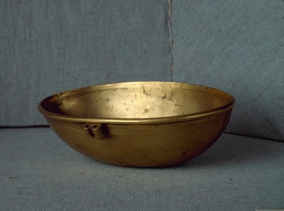 Cywilizacja sumeryjska: owalny puchar ze złota. Ciemny. 15 cm Bagdad, Narodowe Muzeum Iraku autorstwa Sumerian Sumerian
